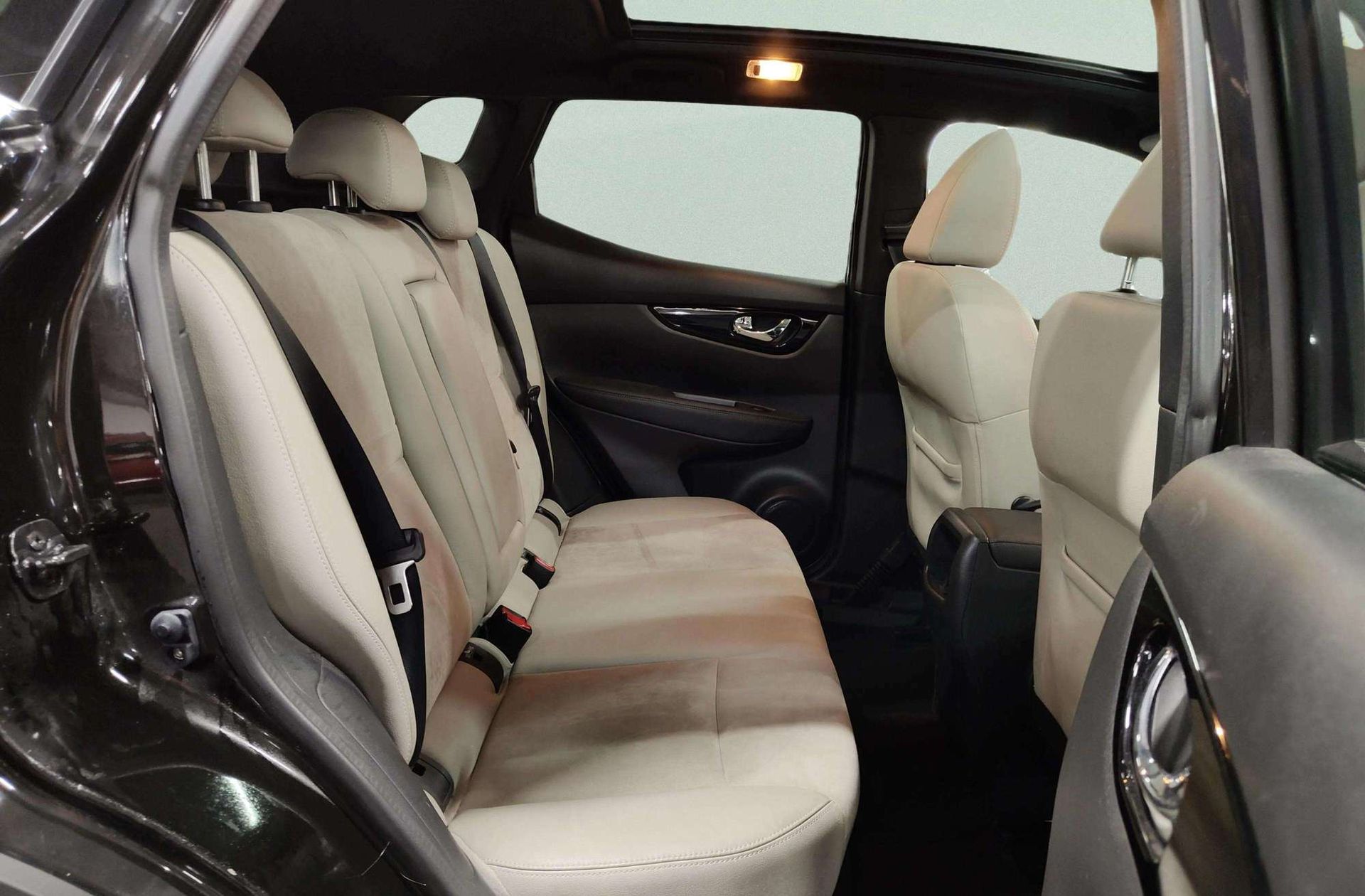 Nissan Qashqai dCi 130 Tekna 4x2 - foto 23