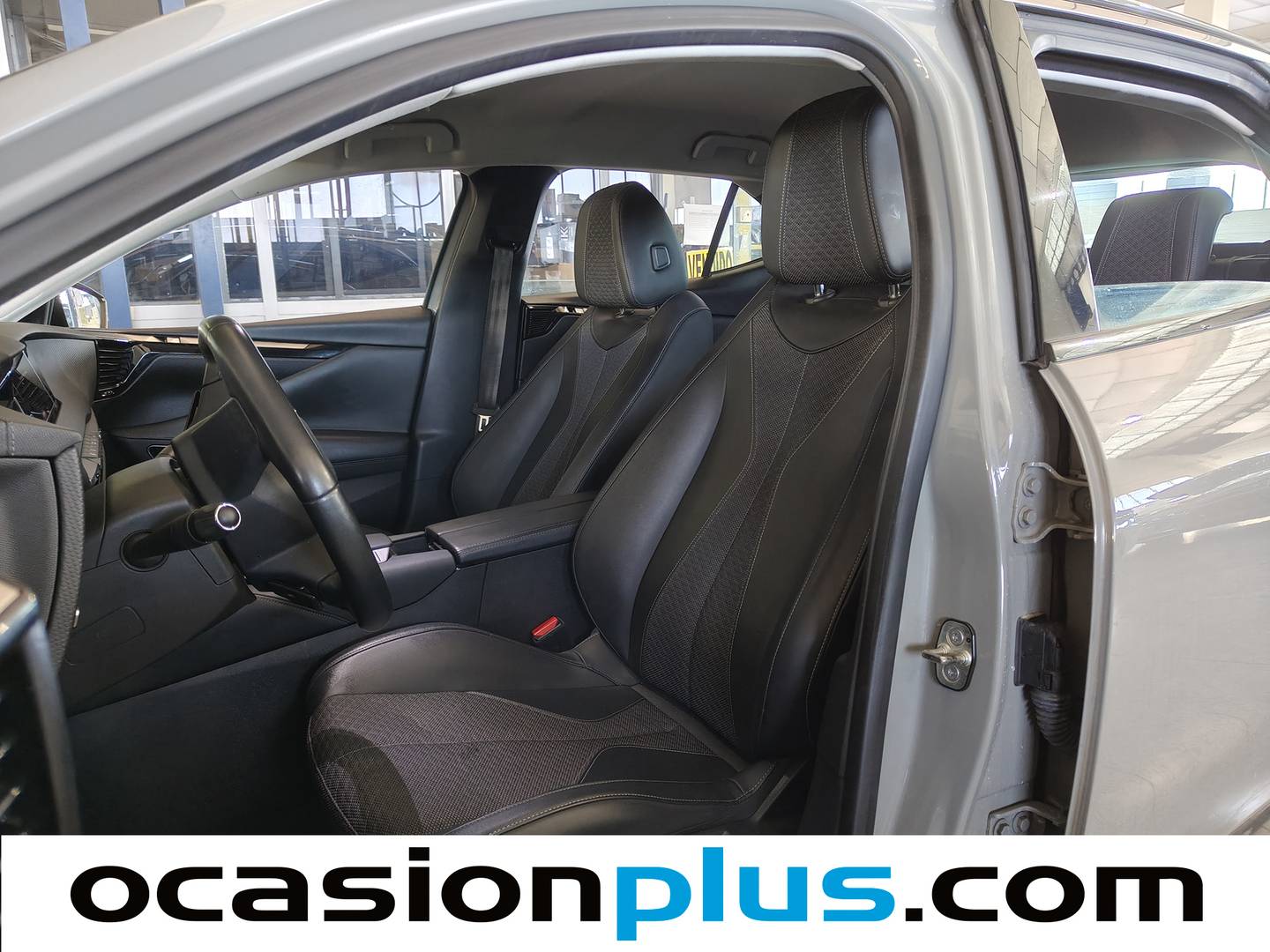 Foto DS DS 4 DS DS4 BlueHDi 130 Trocadero Auto (130 CV)