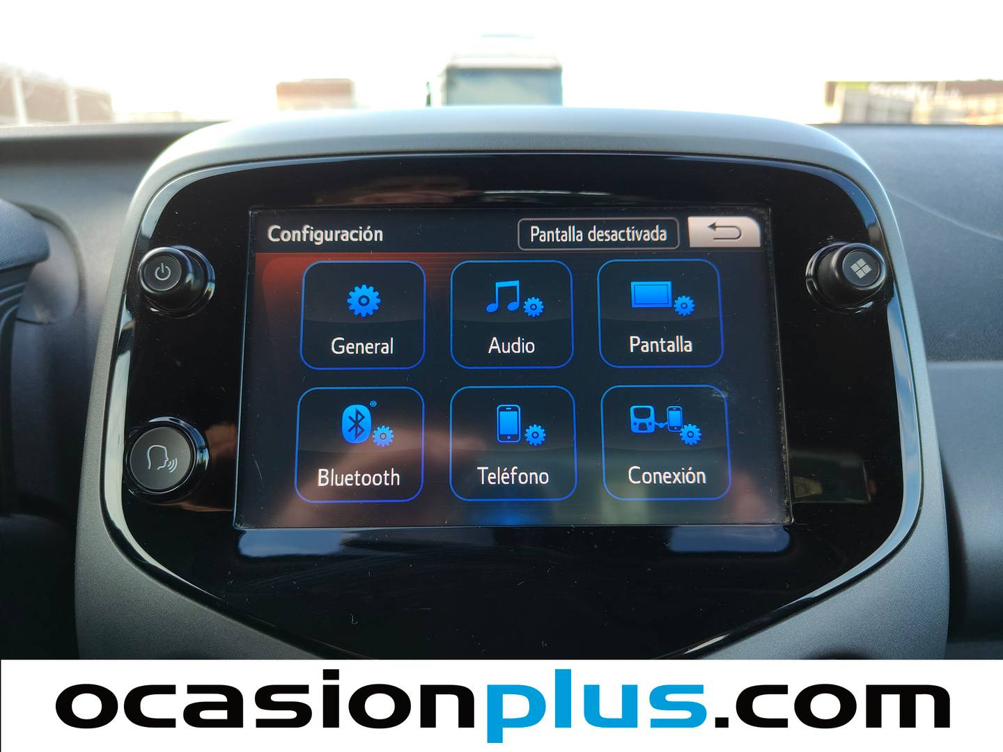 Extras del Toyota Aygo Toyota Aygo 1.0 70 x-play (72 CV)