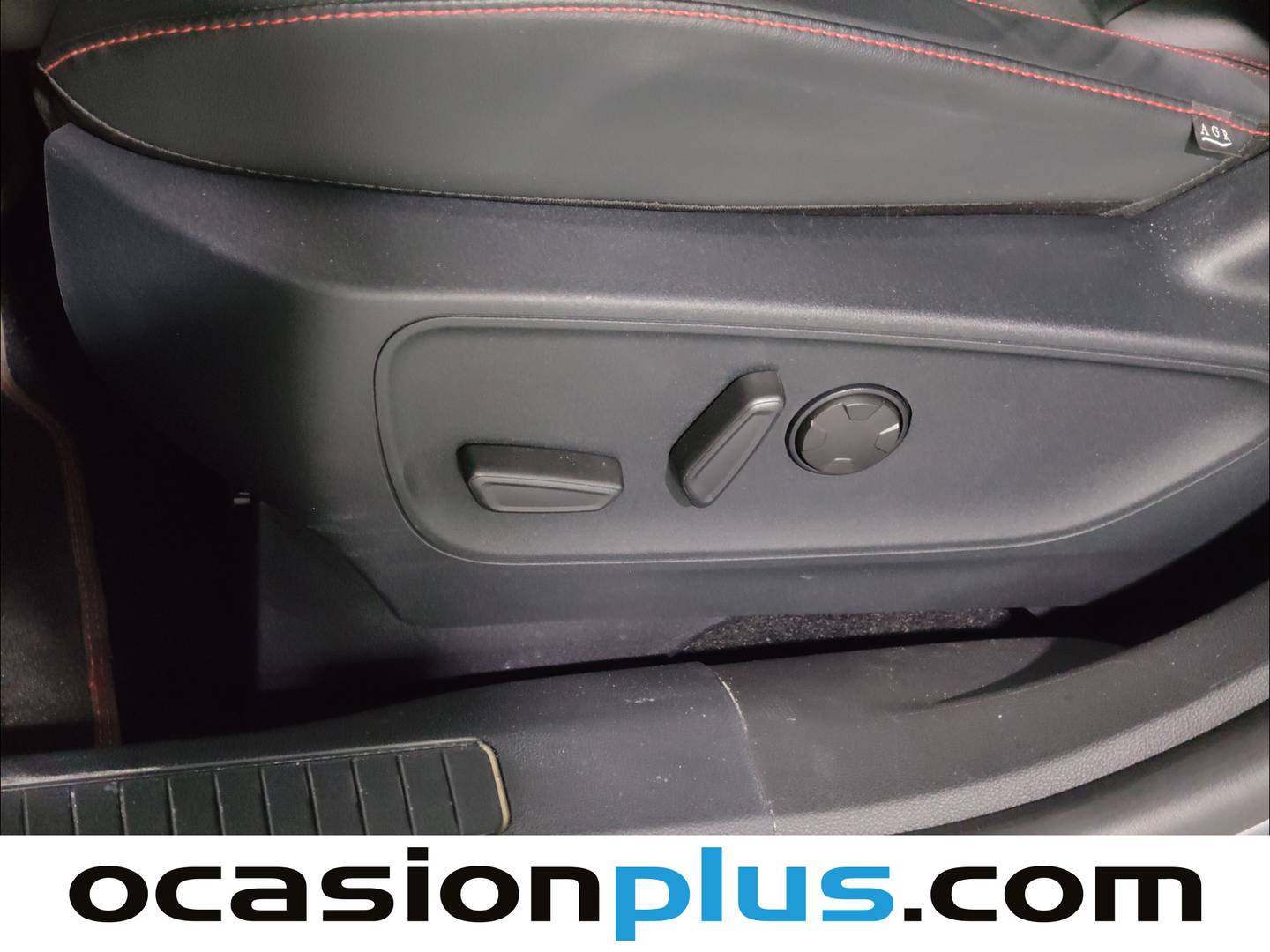 Equipamiento del Ford Kuga Ford Kuga 2.5 Duratec PHEV ST-Line X Auto (225 CV)