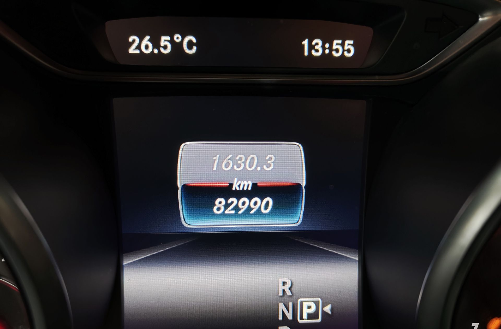 Mercedes-Benz GLA 200 d Pack AMG - foto 10