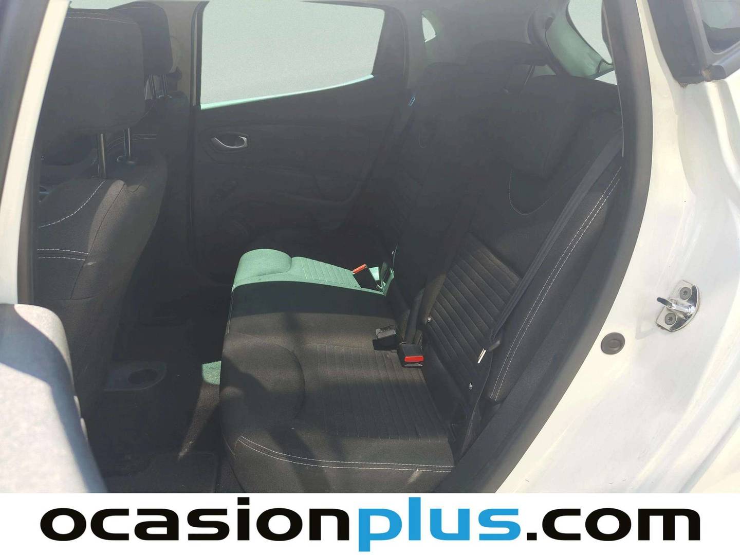Foto asientos traseros Renault Clio Renault Clio Limited 1.2 (75 CV)