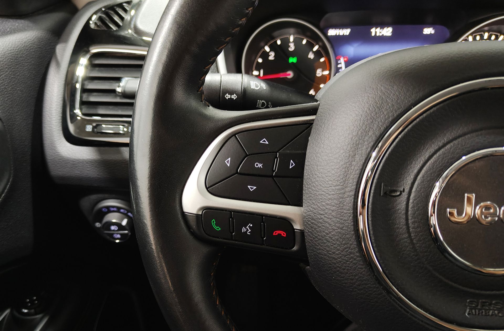 Jeep Compass 2.0 MultiJet Limited 4x4 AD - foto 24