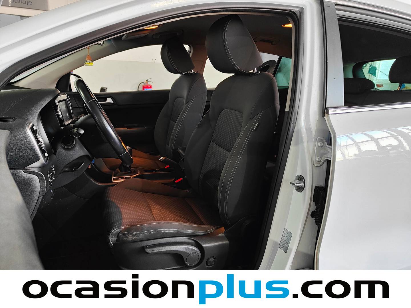 Foto asientos delanteros KIA Sportage Kia Sportage 1.6 GDi x-Tech17 4x2 (132 CV)