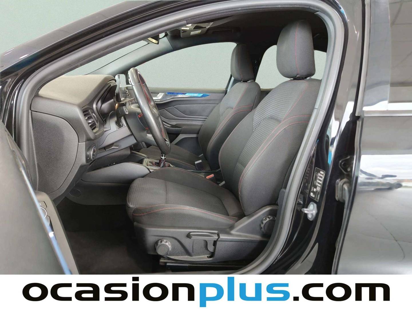 Foto asientos delanteros Ford Focus Ford Focus 1.0 Ecoboost MHEV ST-Line (125 CV)