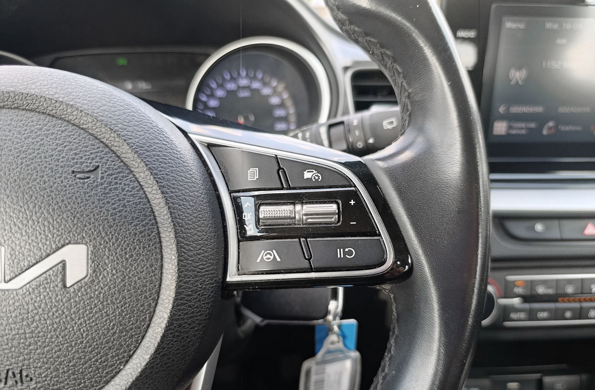 Kia Ceed 1.6 MHEV iMT Drive - foto 31