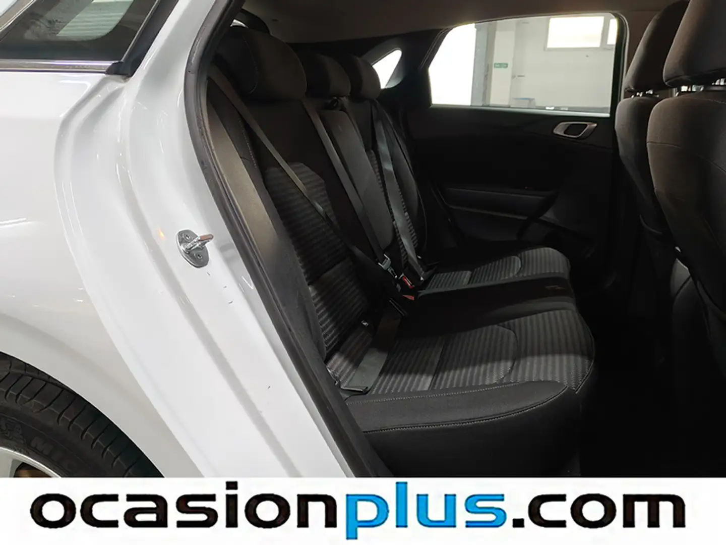 Foto KIA Ceed Kia Ceed 1.6 MHEV iMT Drive (136 CV)