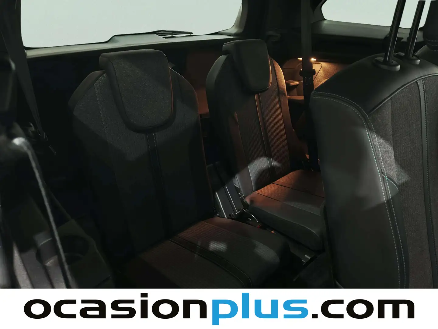 Foto Peugeot 5008 Peugeot 5008 PureTech 130 S&S Allure Pack EAT8 (130 CV)