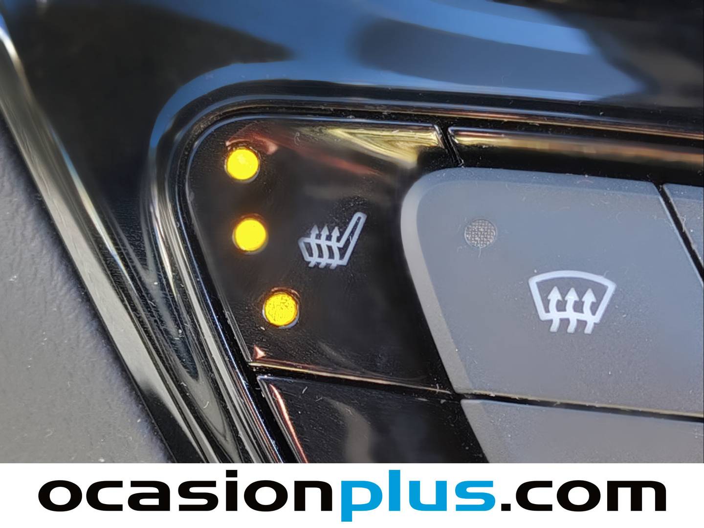 Equipamiento del Toyota C-HR Toyota C-HR 180H Advance Luxury (184 CV)