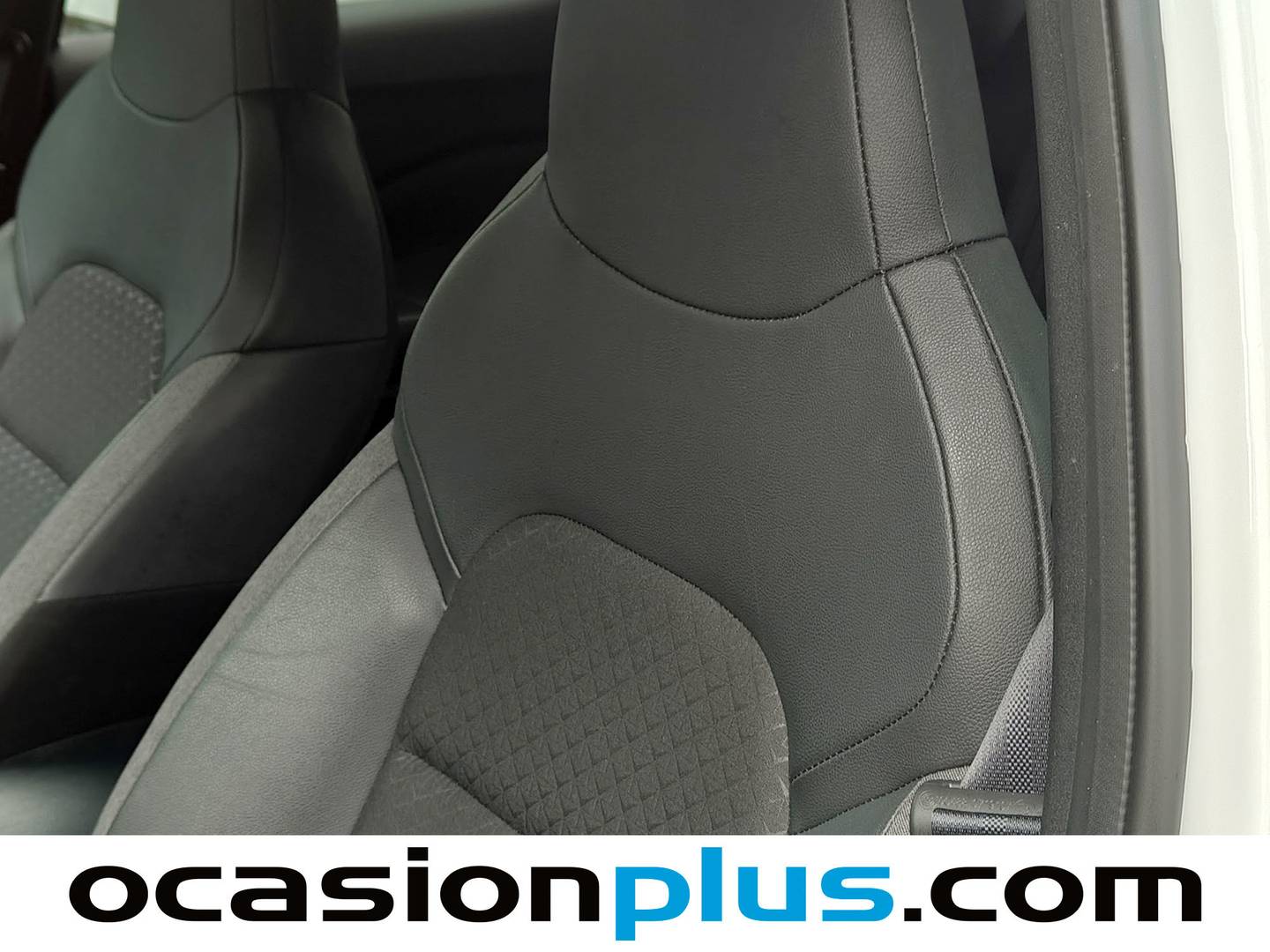 Foto Nissan JUKE Nissan Juke DIG-T N-Connecta 4x2 (114 CV)