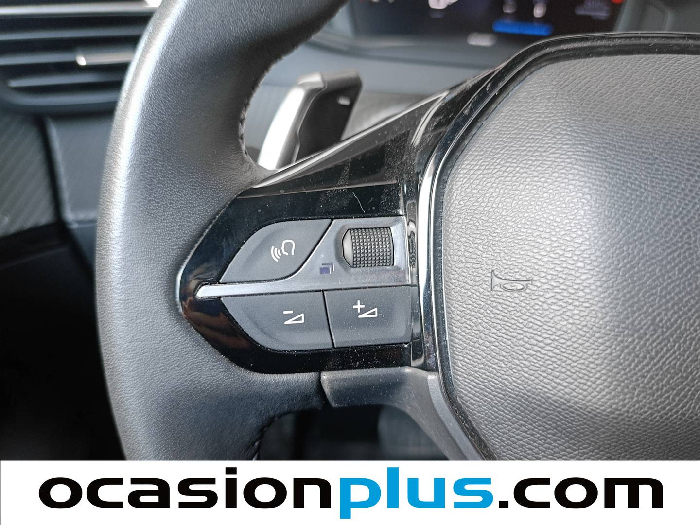 Peugeot 2008 Peugeot 2008 Allure Hybrid eDCS6 (145 CV) seminuevo