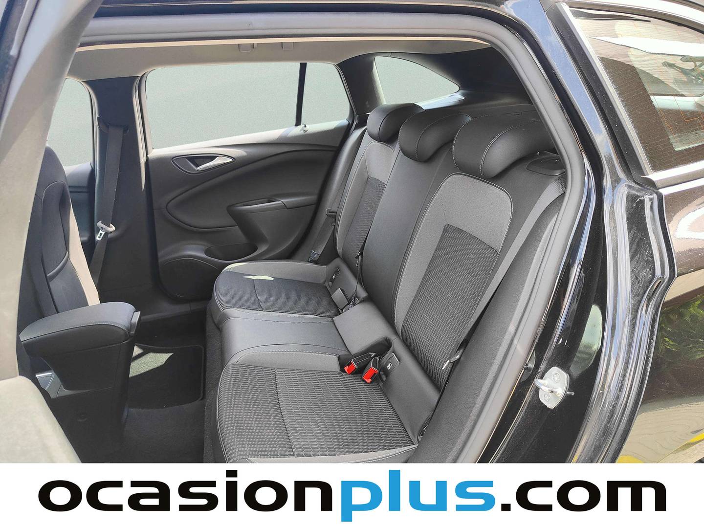 Foto asientos traseros Opel Astra Opel Astra 1.2 Turbo SHT GS Line  (130 CV)