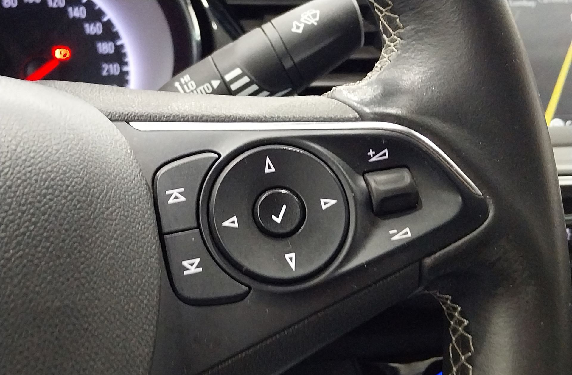 Opel Insignia GS 1.6 CDTI Turbo D 120 Aniversario - foto 25