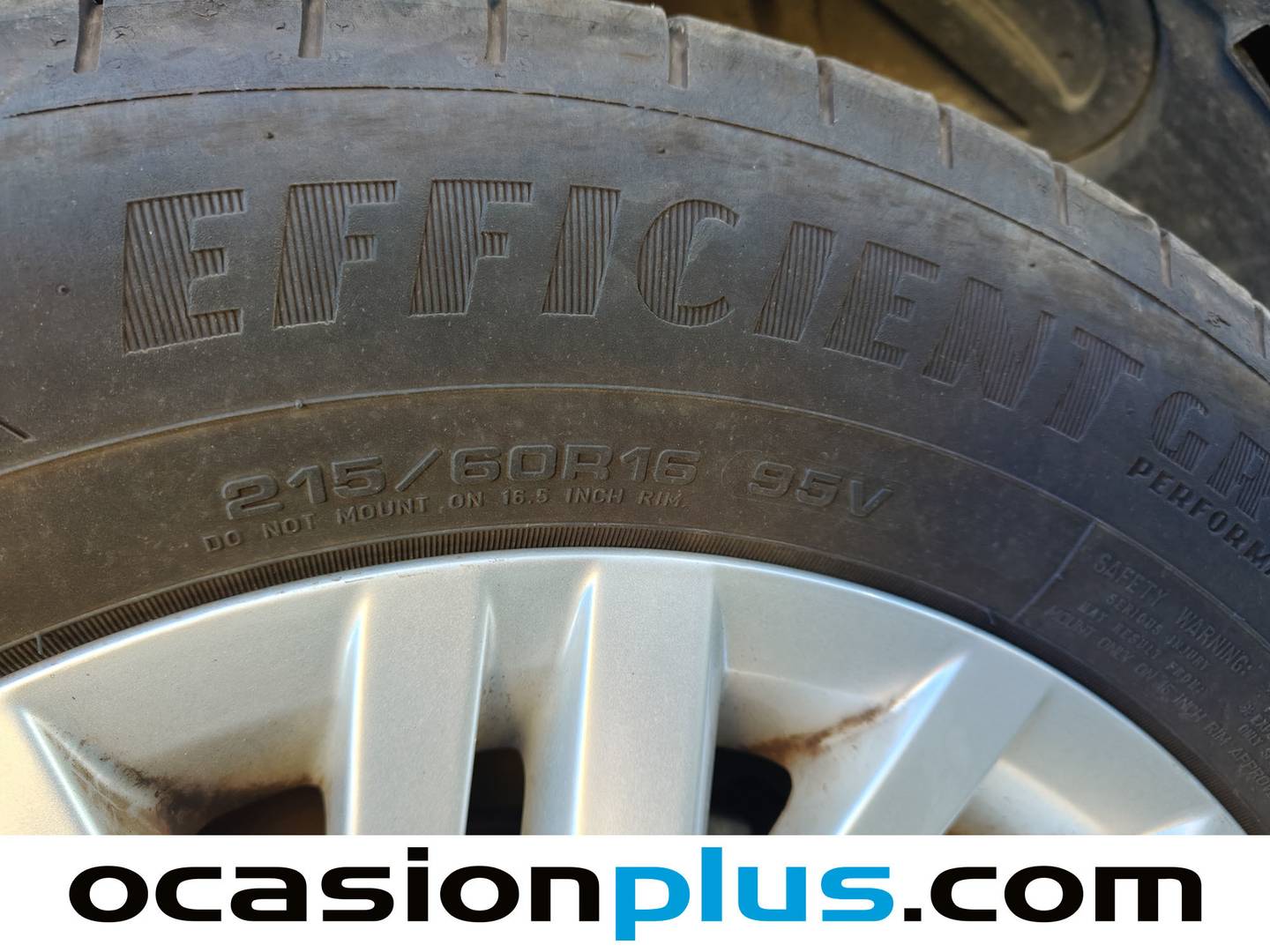 Foto Volkswagen T-Roc Volkswagen T-Roc Edition 1.6 TDI  (115 CV)