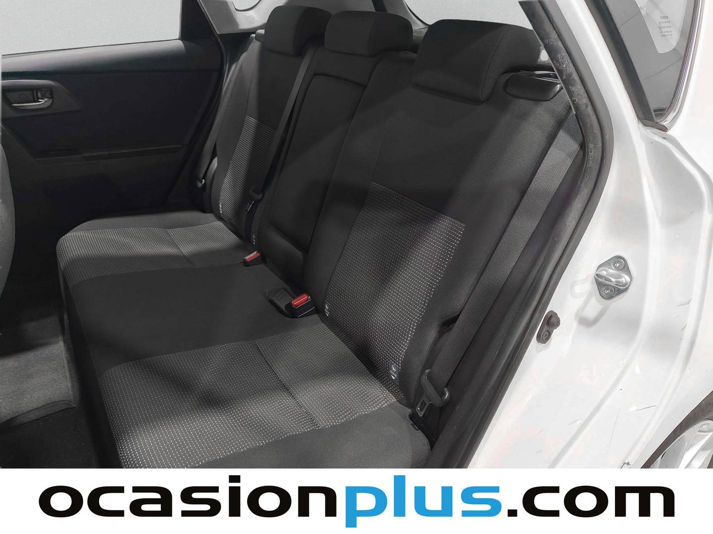 Foto asientos traseros Toyota Auris Toyota Auris 130 Active (132 CV)