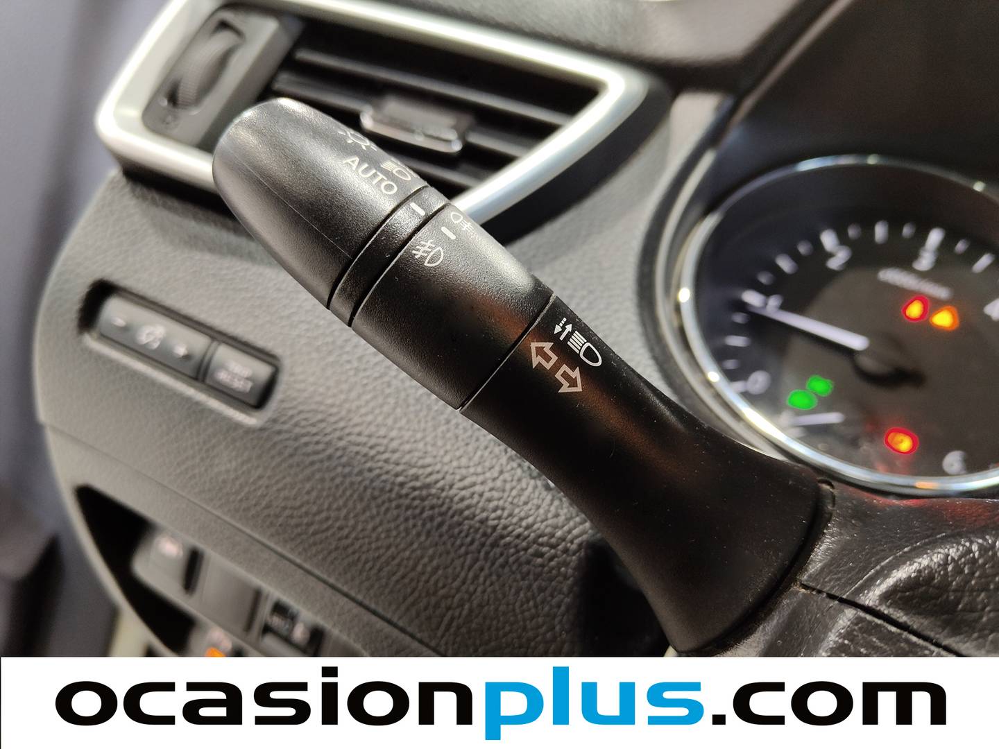 Nissan QASHQAI Nissan Qashqai 1.5 dCi N-Connecta 4x2 (110 CV) de segunda mano