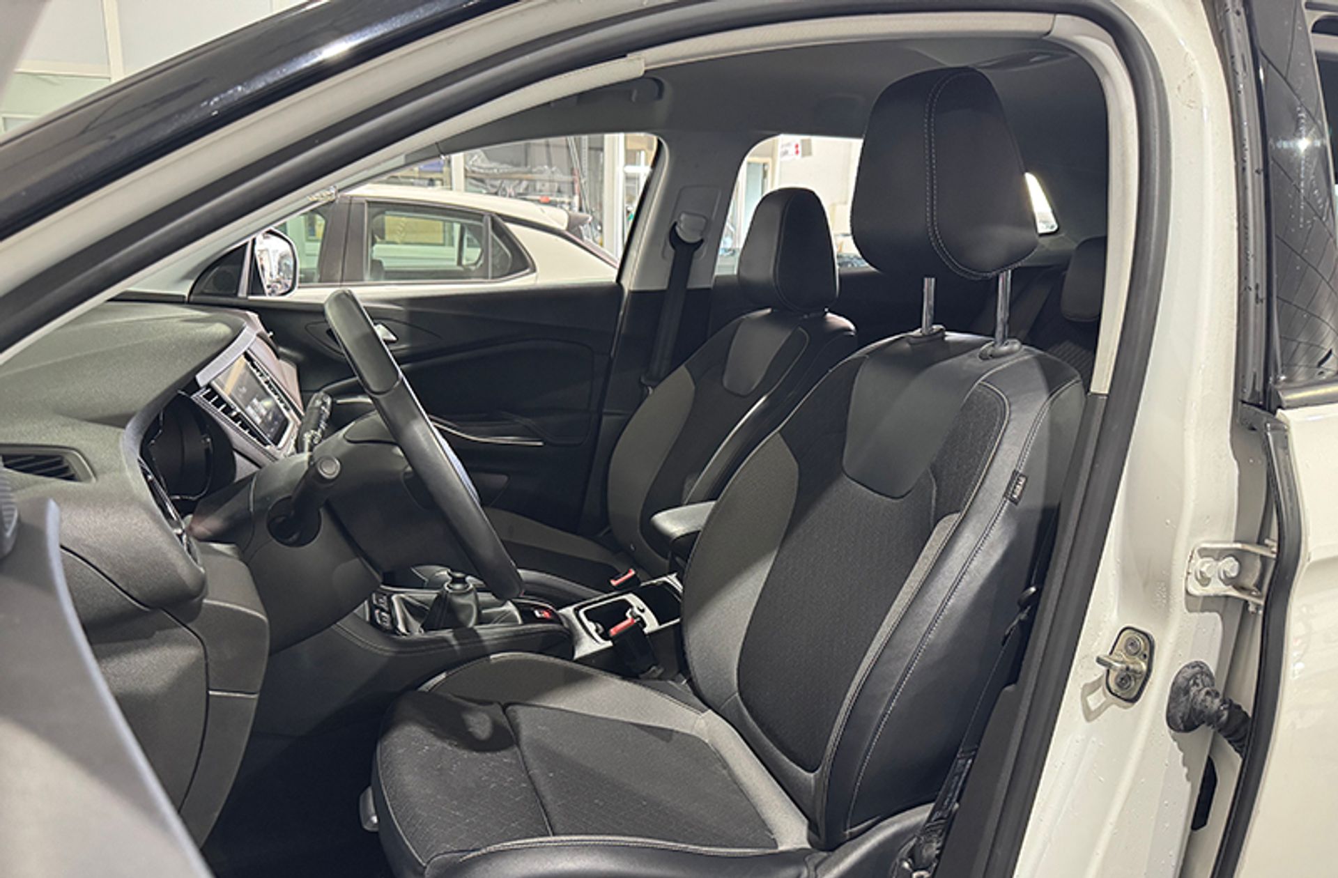 Opel Grandland 1.2 Turbo Selective - foto 11