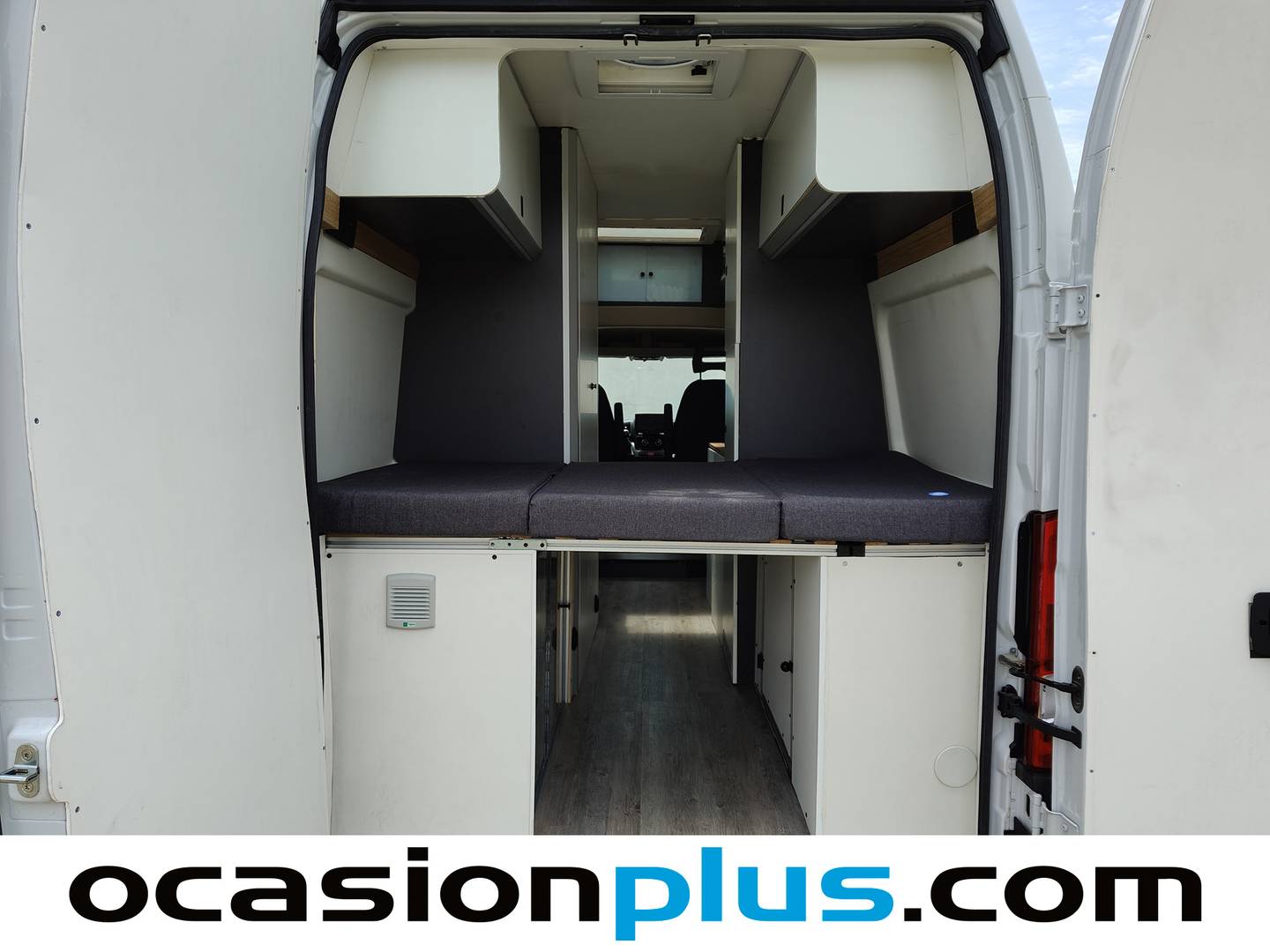 Extras y acabados del Fiat Ducato Fiat Ducato Furgón 35 Larg Sup Alto 2.3 Mjet (148CV) CAMPERIZADA