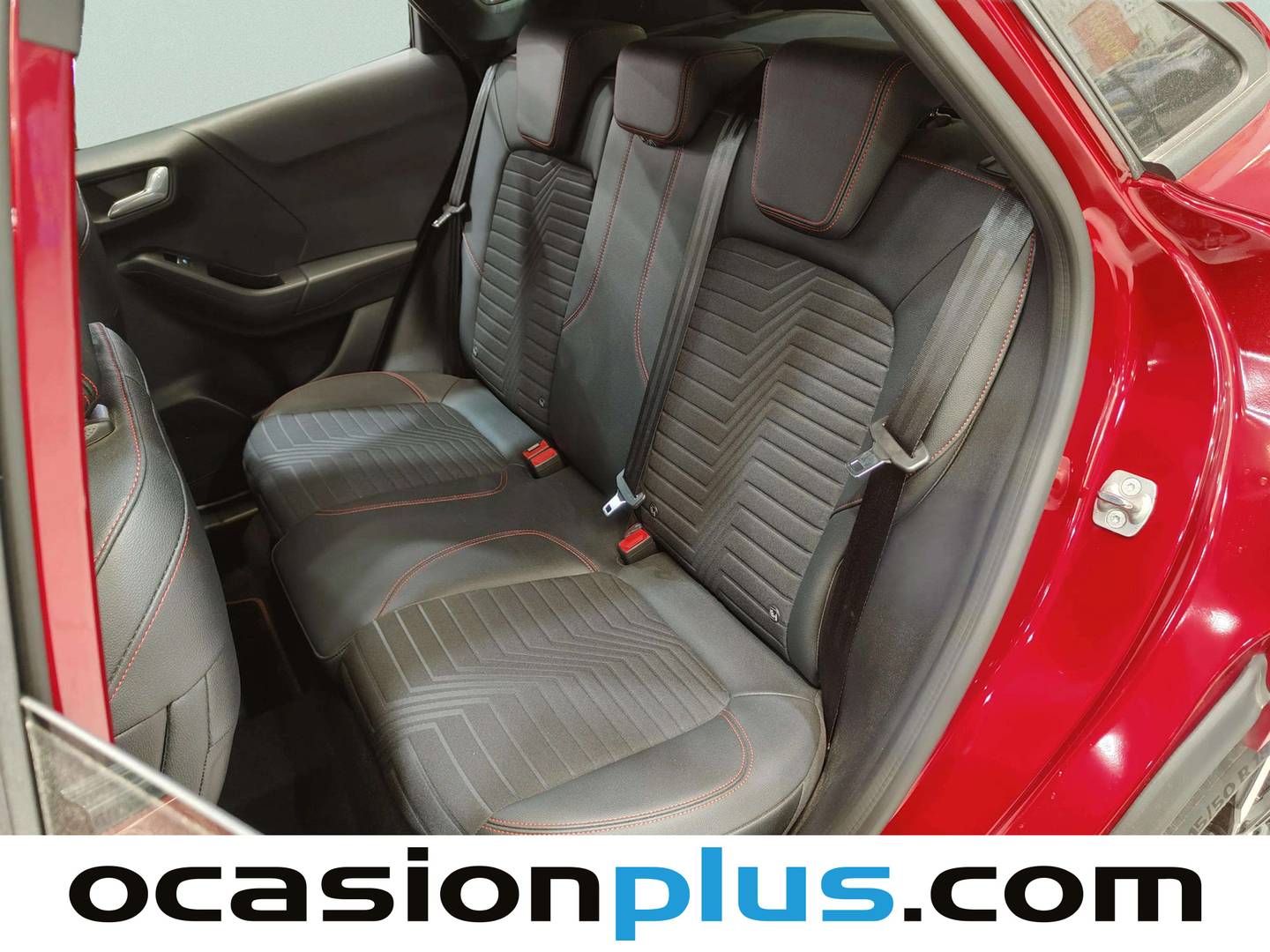 Foto asientos traseros Ford Puma Ford Puma 1.0 EcoBoost MHEV ST-Line X Auto (155 CV)