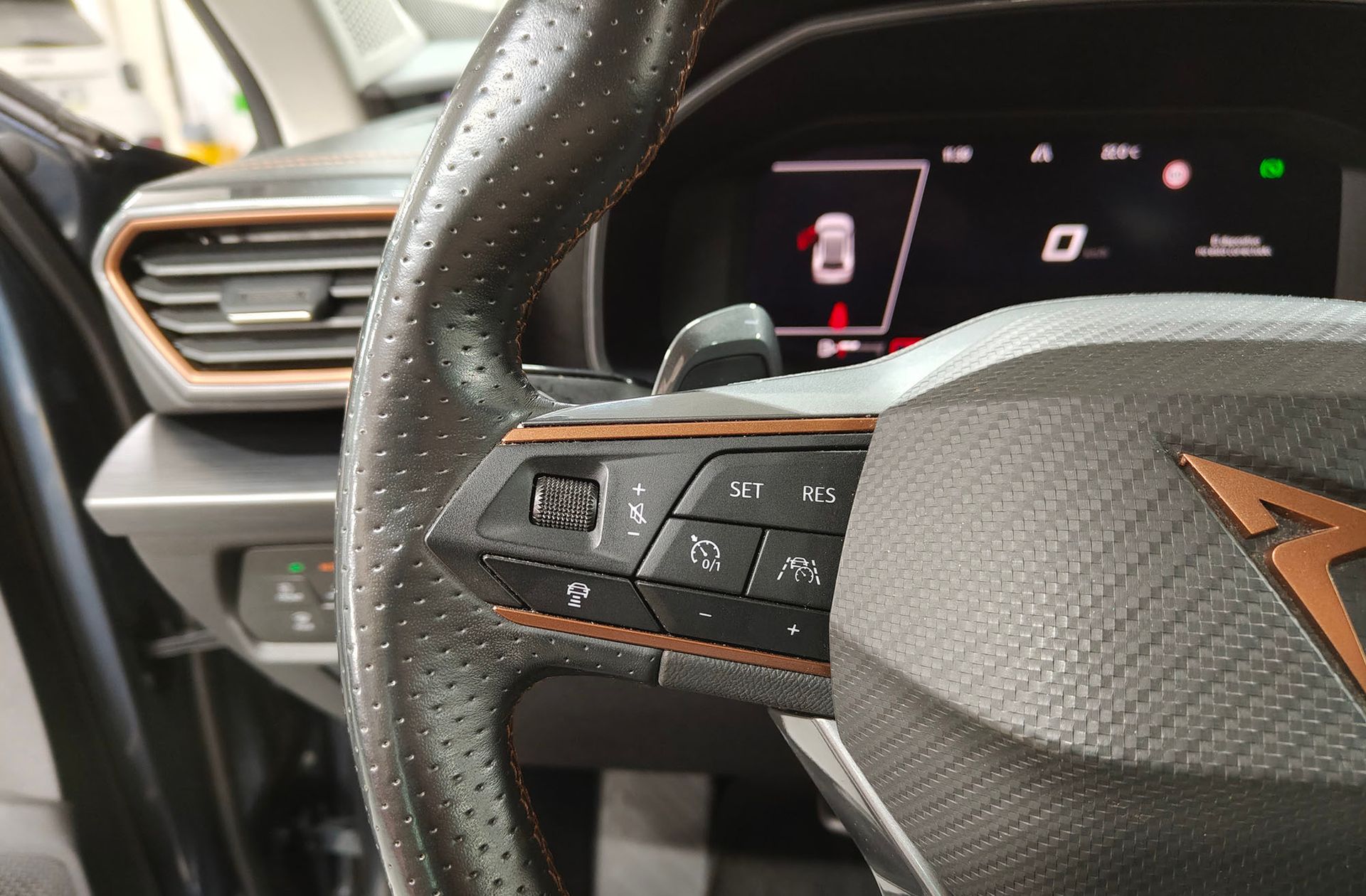 Cupra Formentor 1.5 TSI DSG - foto 26