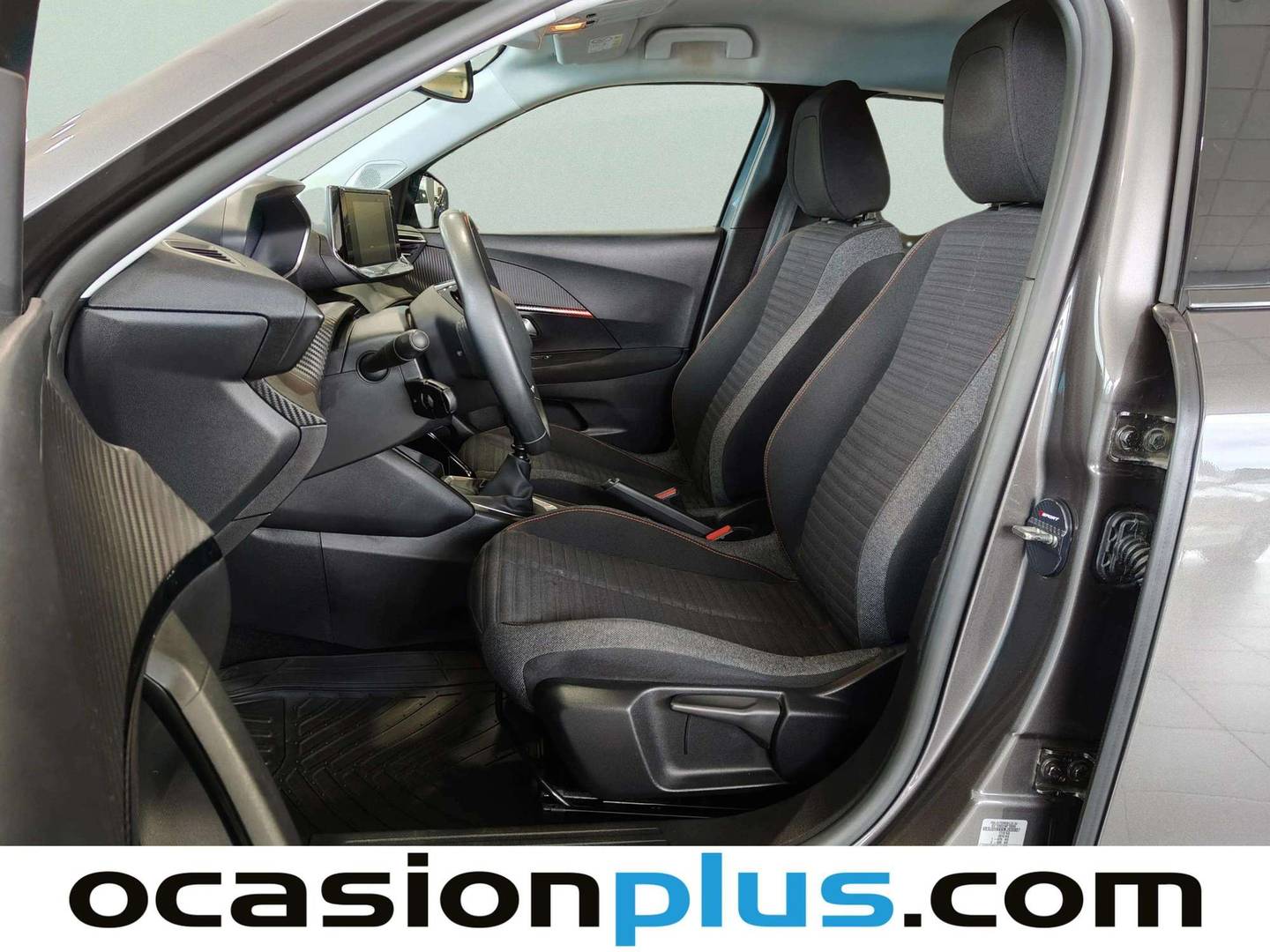 Foto asientos delanteros Peugeot 2008 Peugeot 2008 Puretech 100 S&S Active Pack (100 CV)