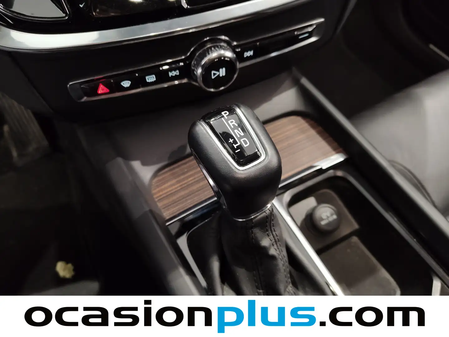 Foto Volvo V60 Cross Country Volvo V60 Cross Country D4 Pro Auto (190 CV)