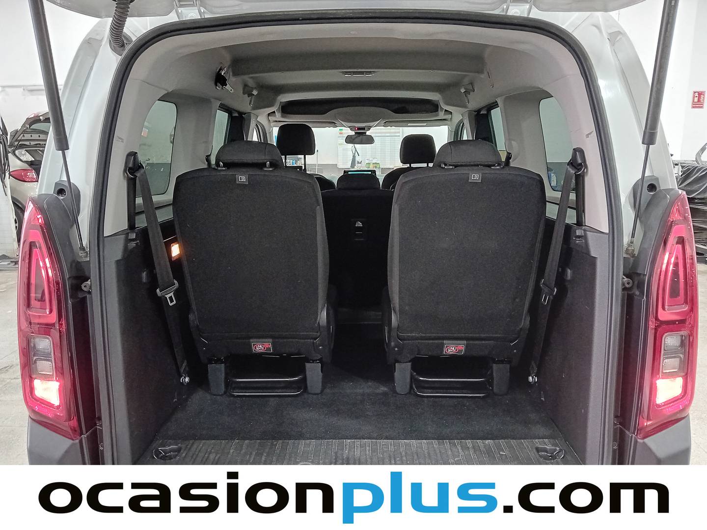 Foto Citroën Berlingo Citroën Berlingo BlueHDi 130 S&S Talla XL Shine (130 CV) 7 Plazas siete plazas