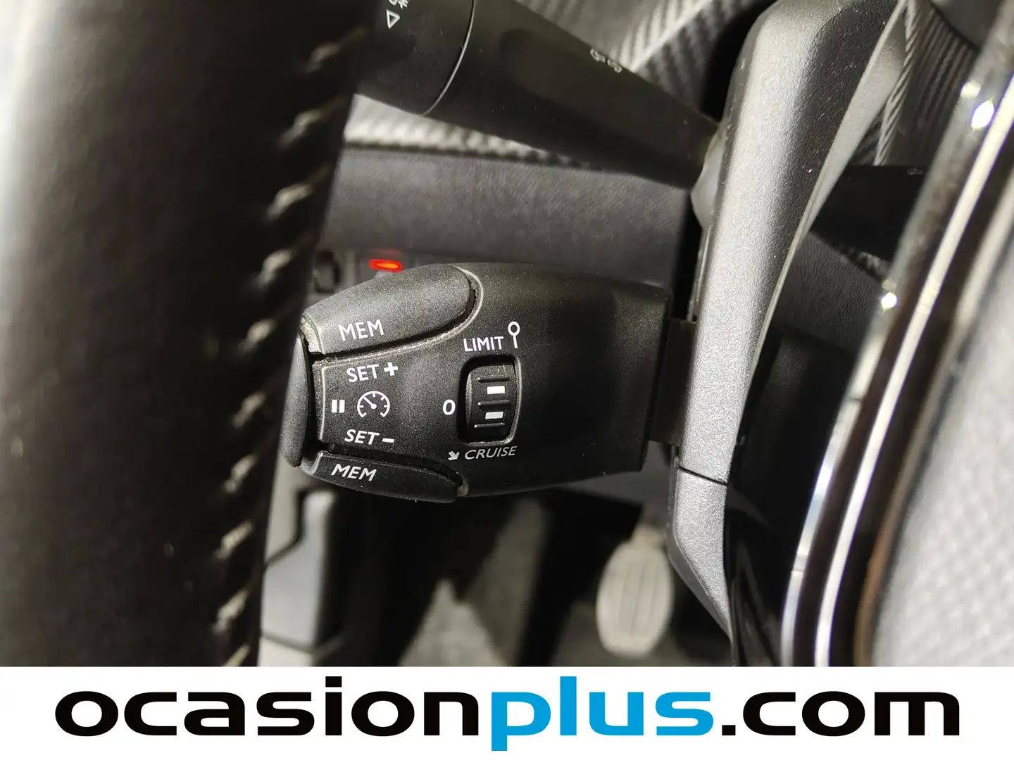 Foto Peugeot 2008 Peugeot 2008 2008 PureTech 100 S&S Allure (100 CV)