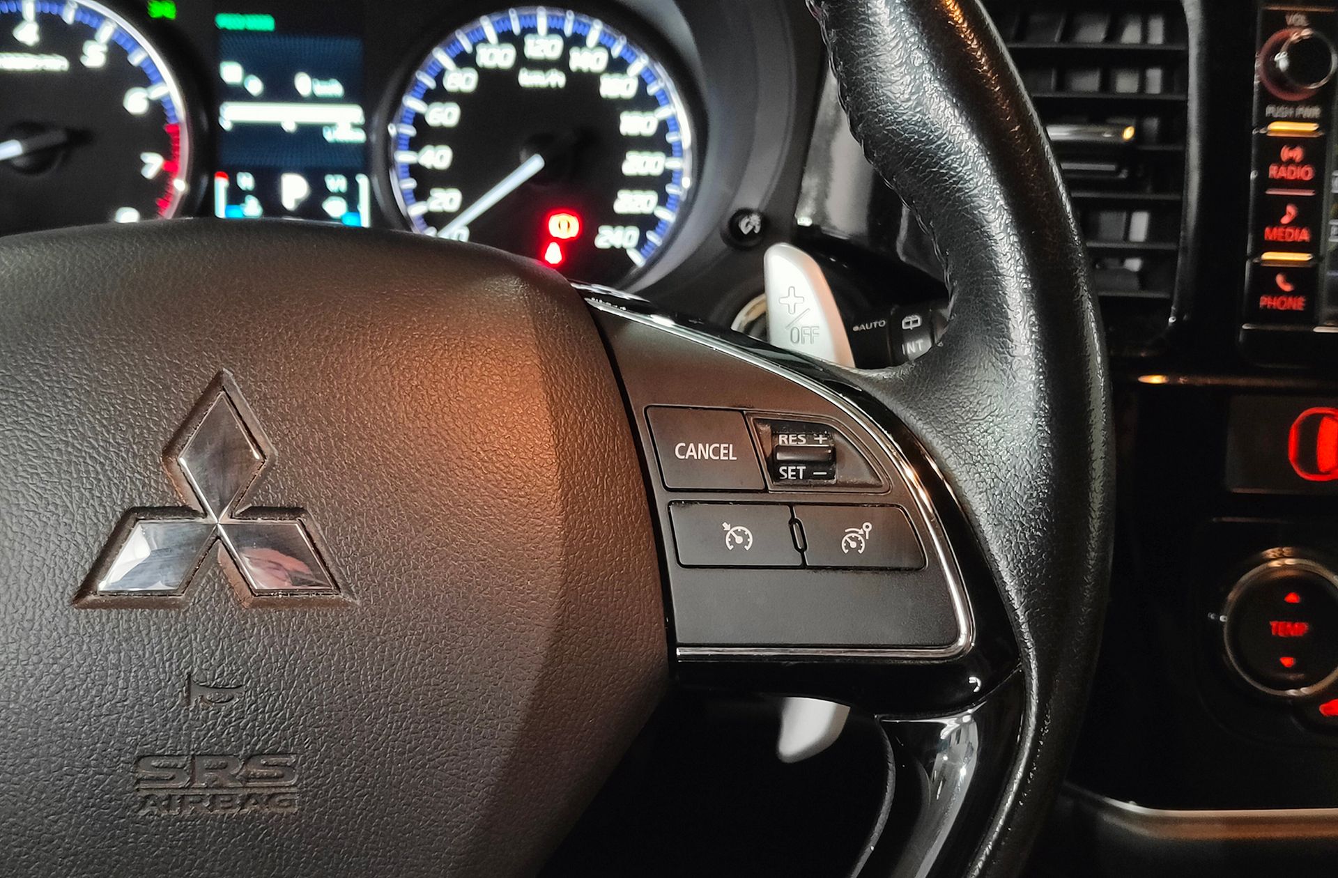 Mitsubishi Outlander 200 MPI Motion 2WD CVT - foto 25