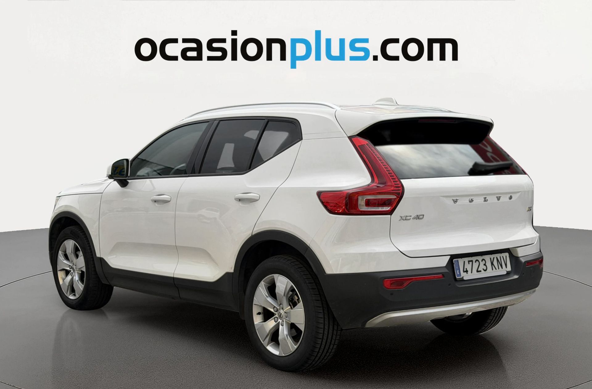 Volvo XC40 D3 Momentum - foto 3