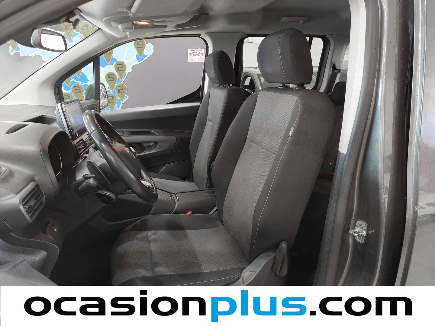 Foto asientos delanteros Toyota Proace City Verso Toyota Proace City Verso 1.2 Family Active L1 Auto (131 CV)