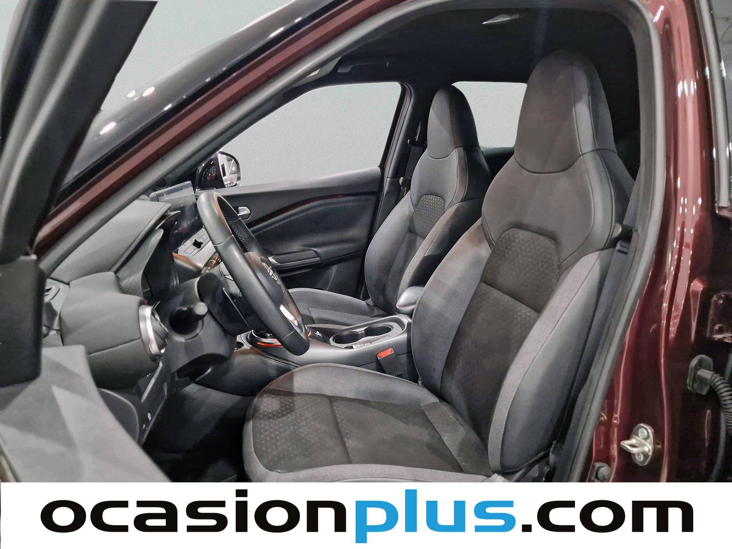 Foto asientos delanteros Nissan JUKE Nissan Juke DIG-T N-Connecta 4x2 DCT (114 CV)