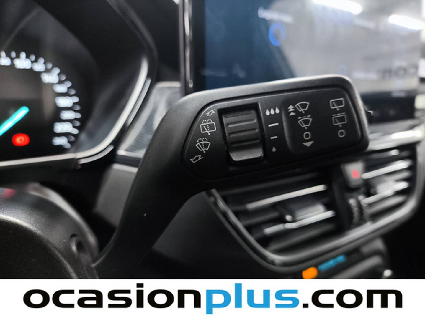 Foto Ford Focus Ford Focus 1.0 Ecoboost MHEV ST-Line (125 CV)