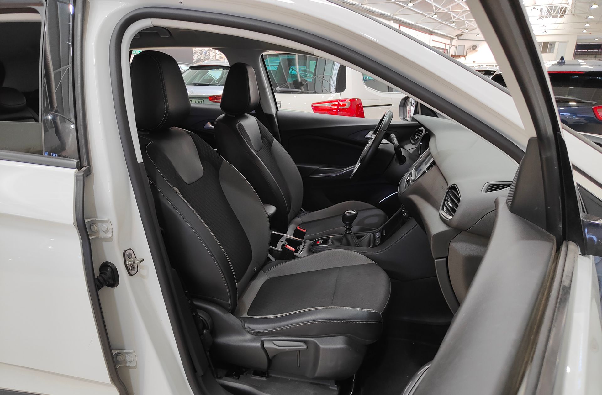 Opel Grandland 1.2 Turbo Excellence - foto 16