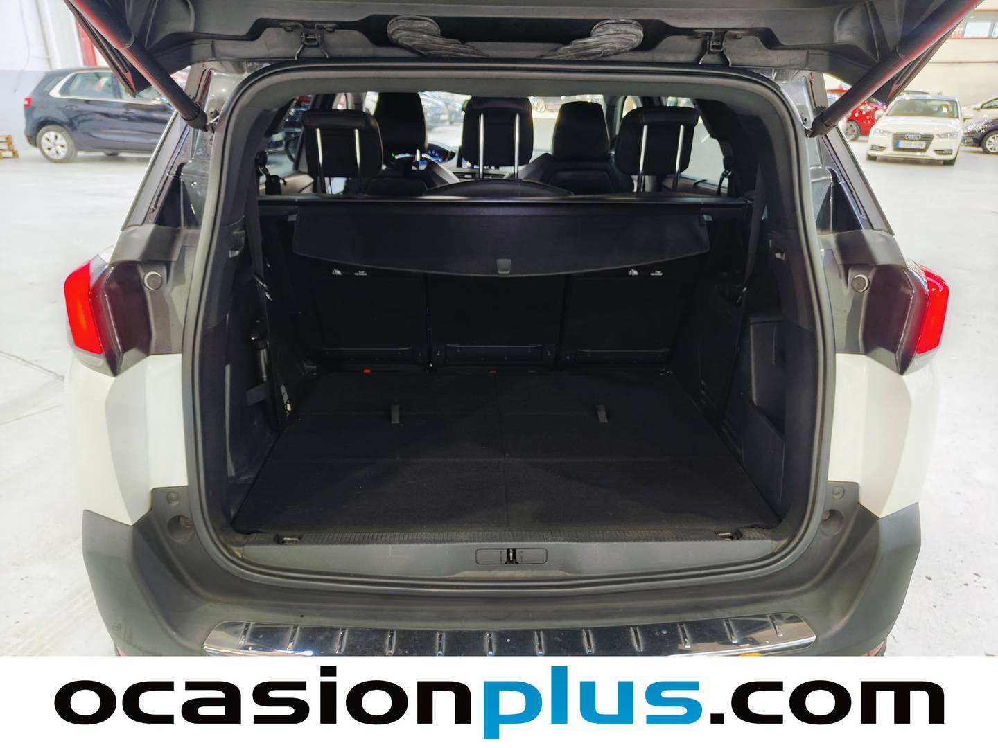 Fotos maletero Peugeot 5008 Peugeot 5008 BlueHDI 180 S&S GT EAT6 (180 CV)