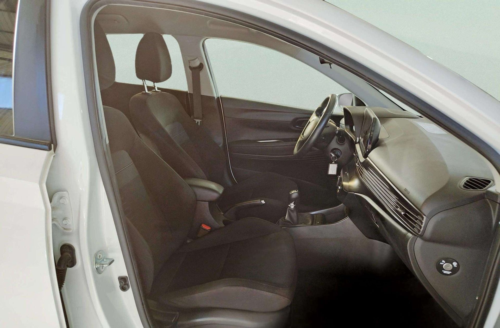 Hyundai Bayon 1.2 MPI Maxx - foto 17