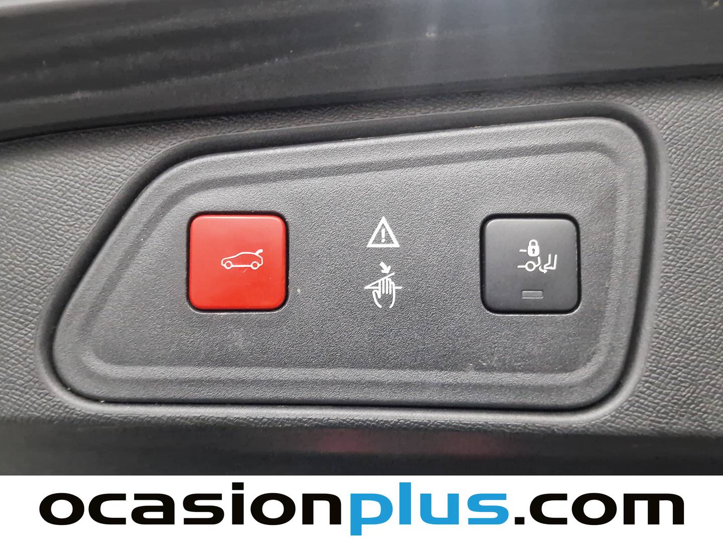 Foto Peugeot 3008 Peugeot 3008 BlueHDi 180 S&S GT EAT8 (180 CV)