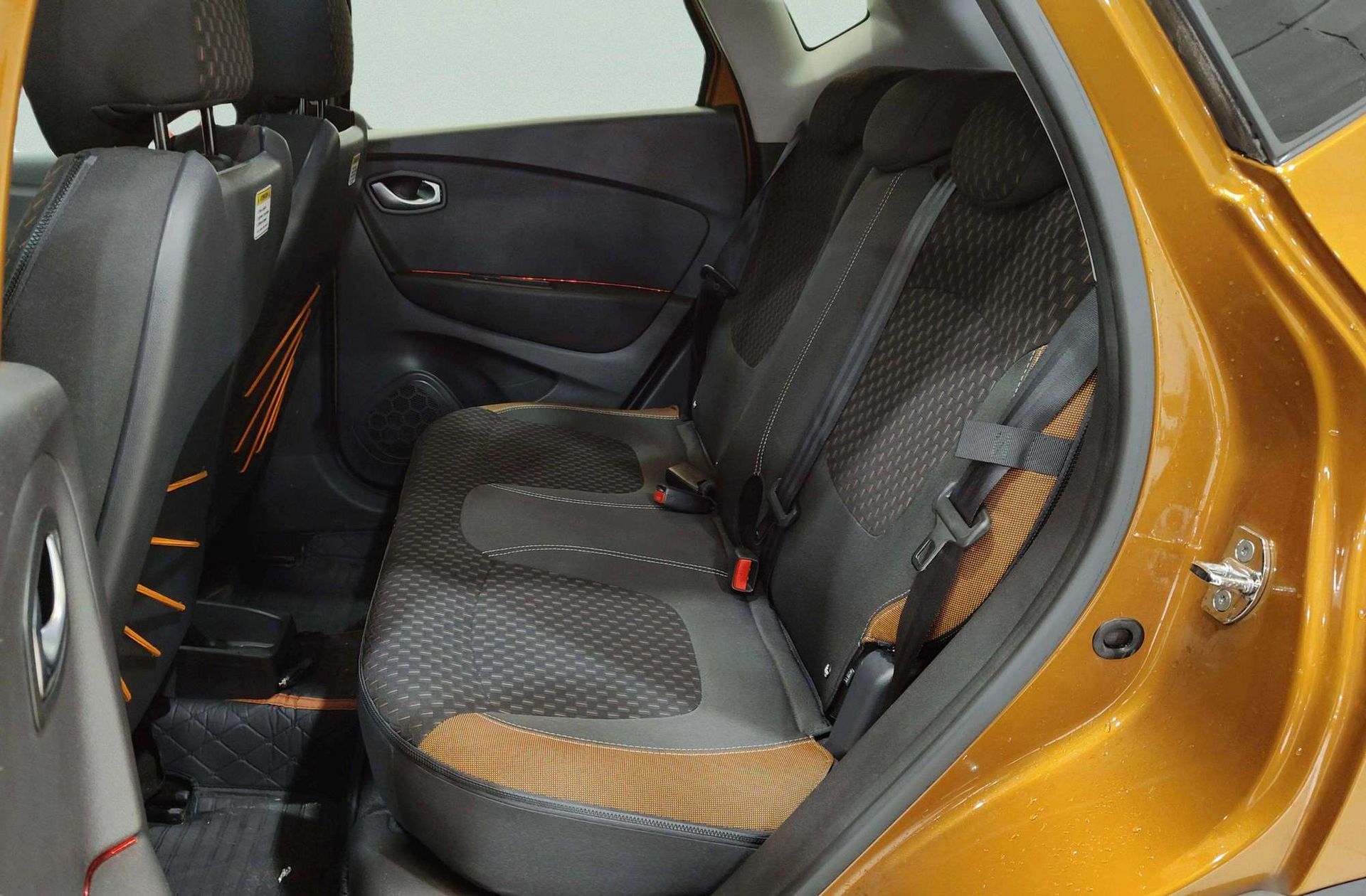 Renault Captur Zen TCe GPF EDC - foto 14