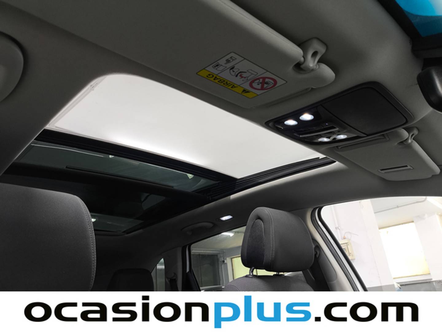 Extras y acabados del KIA Sorento KIA Sorento 2.2 CRDI Drive 4x2 Auto (200 CV) 7 Plazas