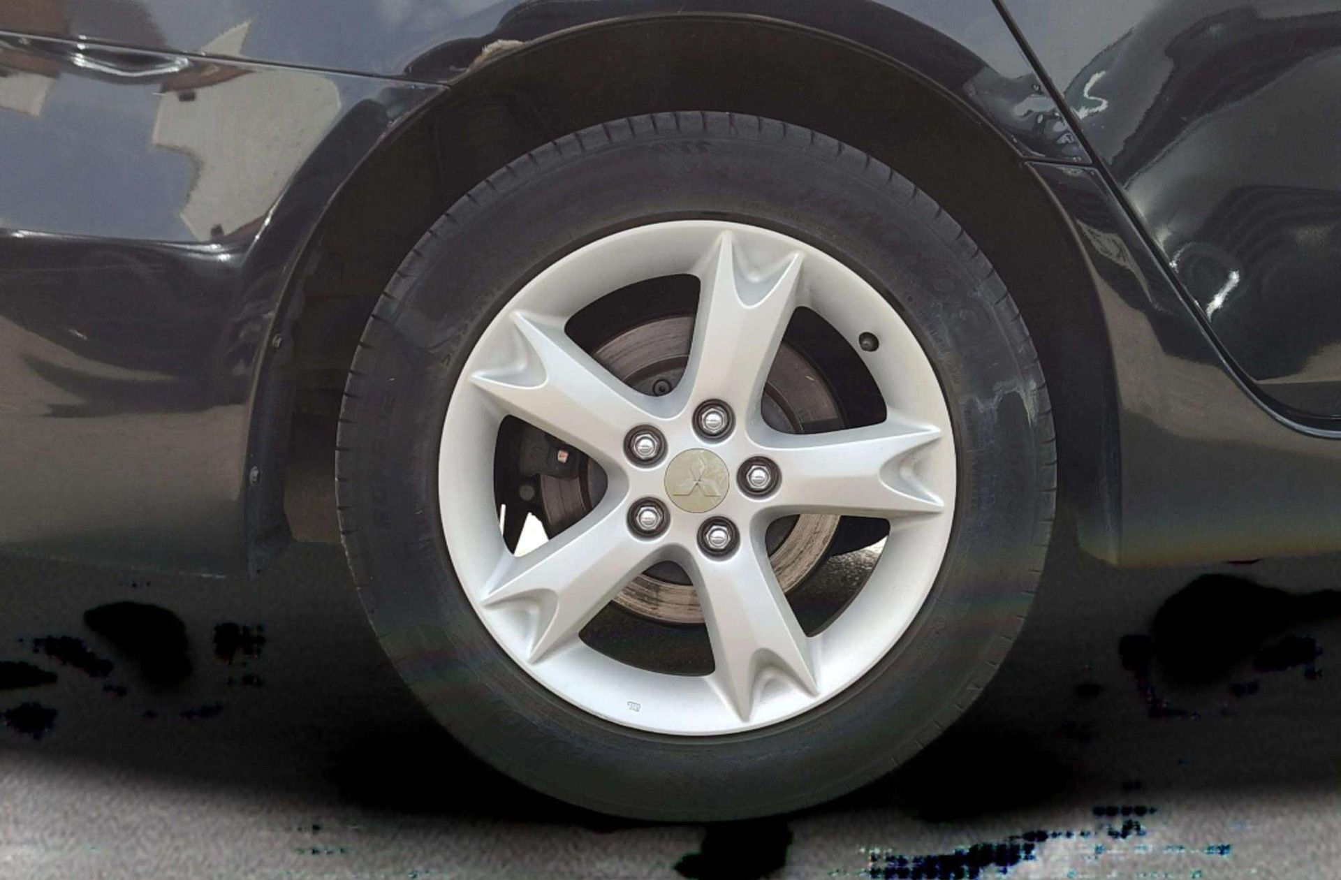 Mitsubishi Grandis 2.0 DI-D Challenge - foto 31