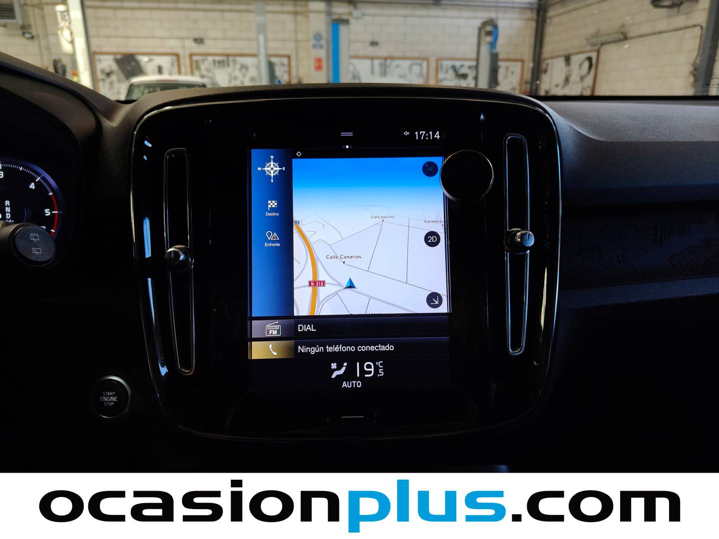 Extras y acabados del Volvo XC40 Volvo XC40 D3 Momentum Auto (150 CV)