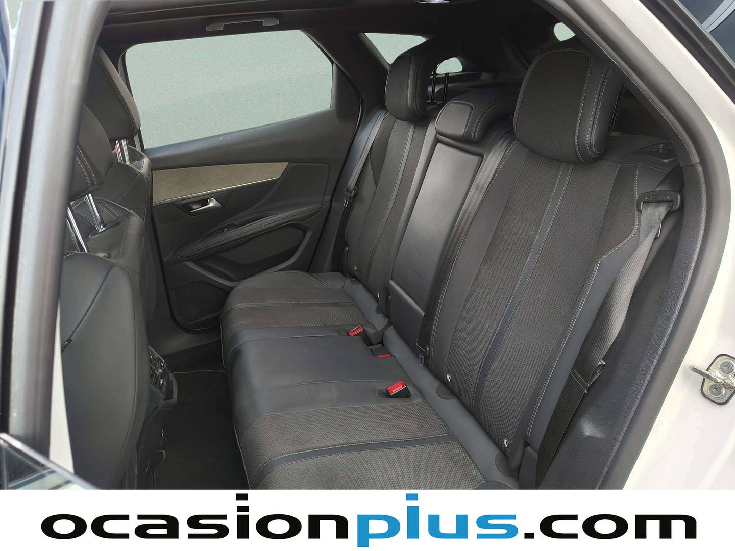 Foto Peugeot 3008 Peugeot 3008 PureTech 130 S&S GT EAT8  (130 CV)