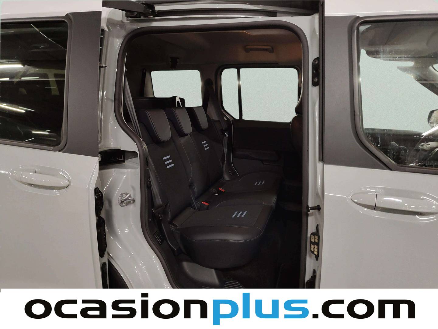 Ford Tourneo Courier Ford Tourneo Courier Tourneo Courier 1.0 Ecoboost Active (125 CV) Camparizada gasolina
