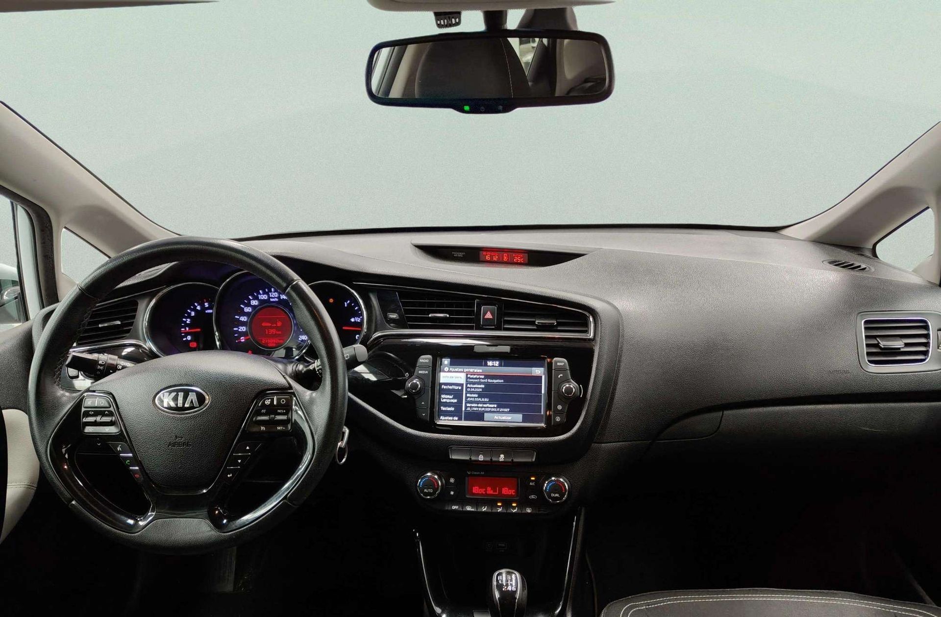 Kia Ceed 1.6 CRDi VGT x-Tech17 - foto 6