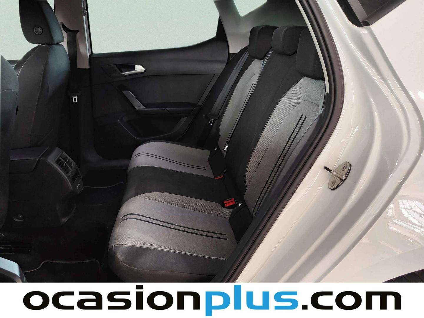 Foto asientos traseros Seat León Seat León 1.5 TSI S&S Style XL (130 CV)