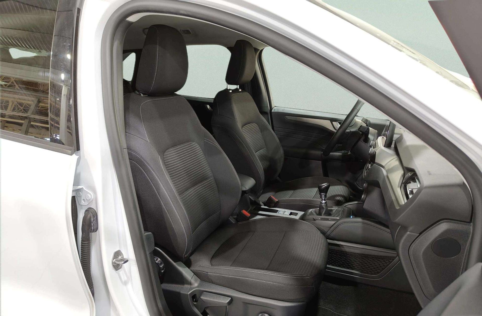 Ford Kuga 1.5 EcoBoost Titanium 4x2 - foto 22