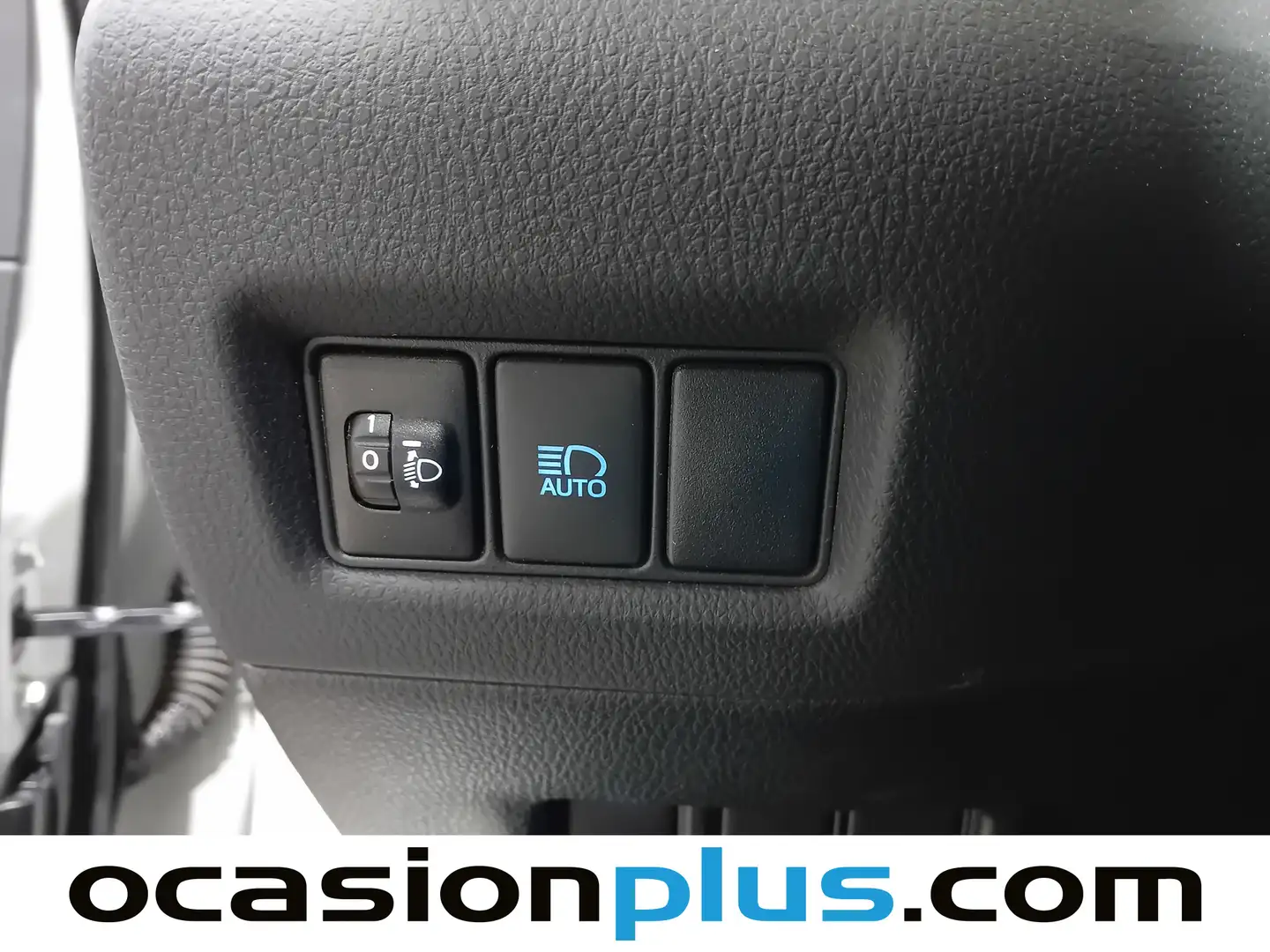 Foto Toyota C-HR Toyota C-HR 1.8 125H Advance (122 CV)