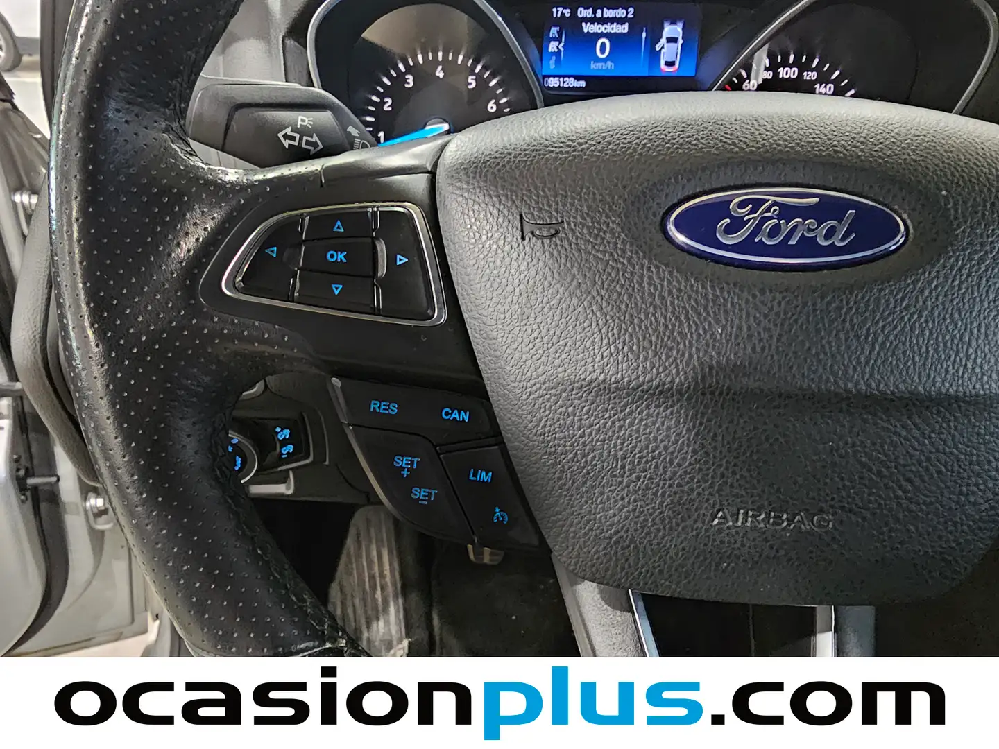 Foto Ford Focus Ford Focus 1.0 Ecoboost ST-Line Black&Red (125 CV)