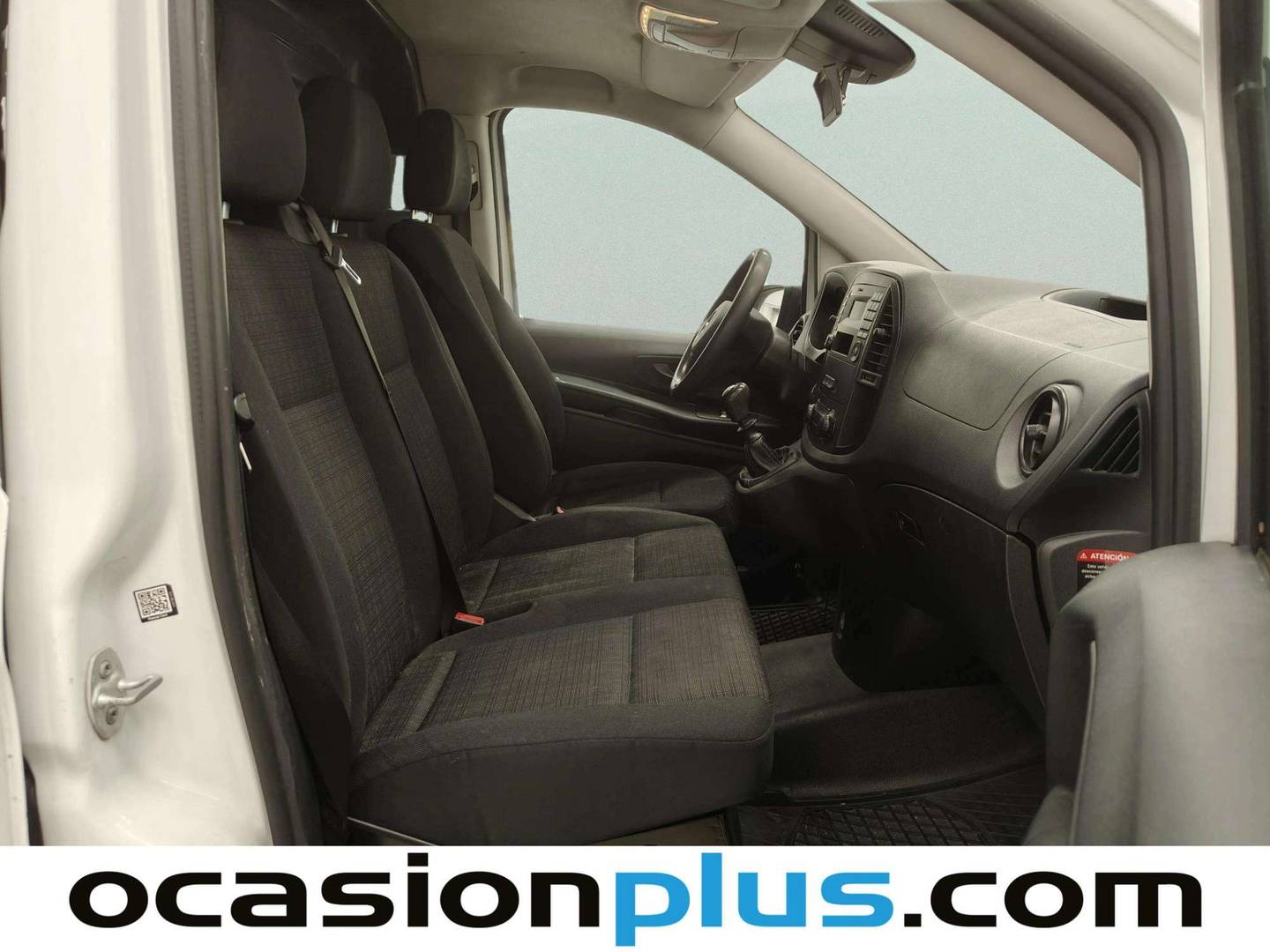 Fotos maletero Mercedes Vito Mercedes Vito Furgon 109 CDI Compacta (88 CV)