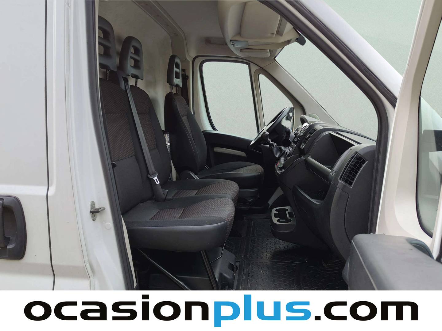 Foto Peugeot Boxer Peugeot Boxer BlueHDi 140 S&S 435 L4H3 (140 CV)